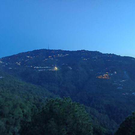 The Summer House Kasauli I Party & Music I Sky Bonfire I Managed By Exotic Stays מראה חיצוני תמונה