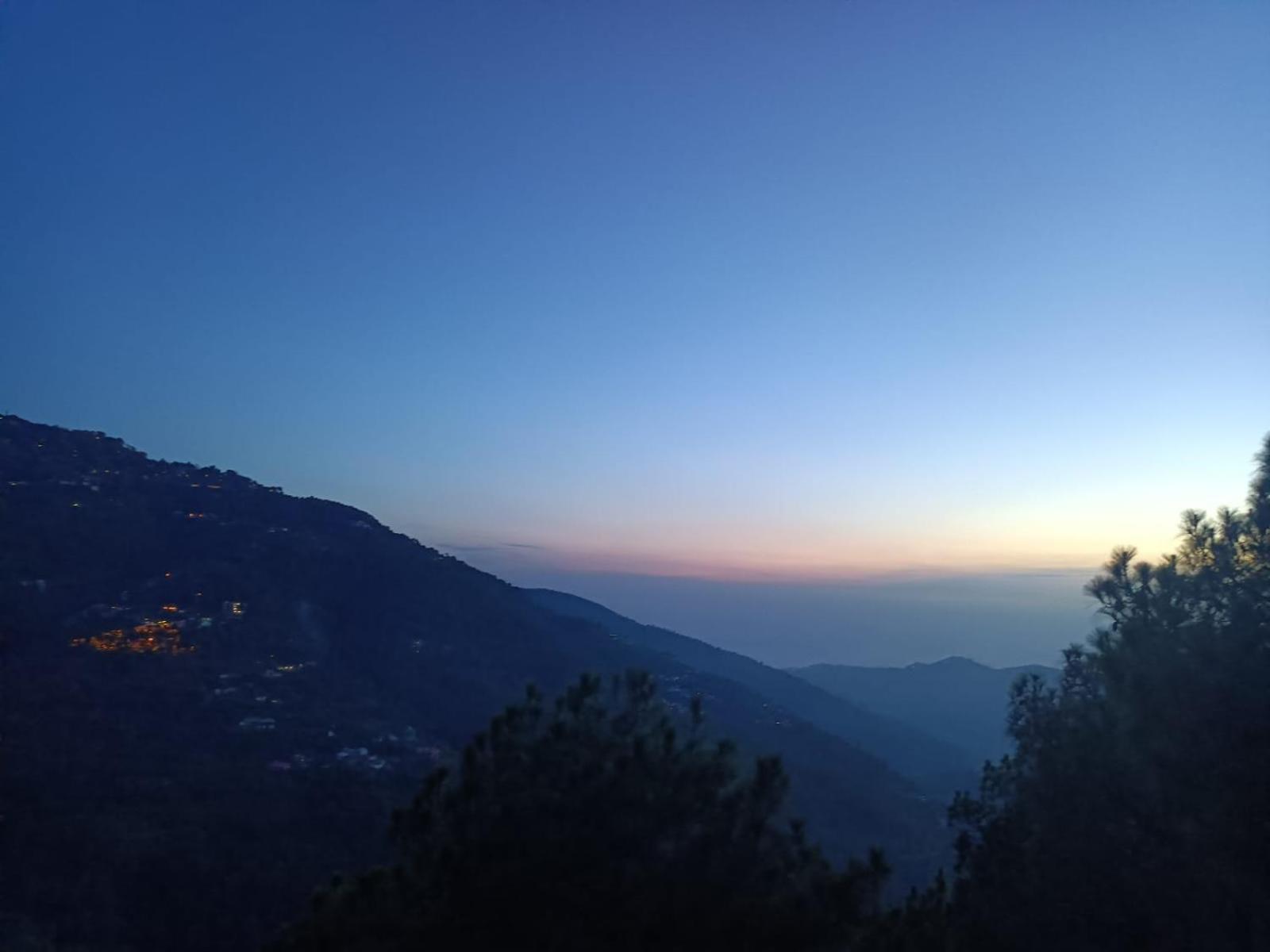 The Summer House Kasauli I Party & Music I Sky Bonfire I Managed By Exotic Stays מראה חיצוני תמונה